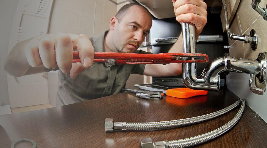 Expert burst pipe repair services in Hilltop, WV